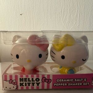 Hello Kitty Ceramic Salt & Pepper Shaker Set - Pink and Yellow